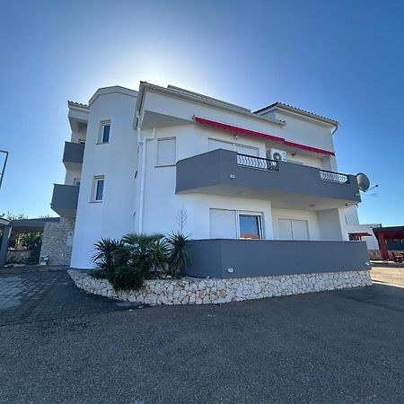 Apartment Karlo Novalja Luaran gambar
